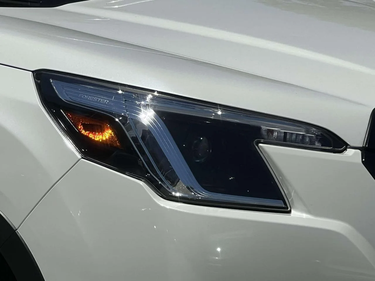 Used 2023 Crystal White Pearl Subaru Base image 15