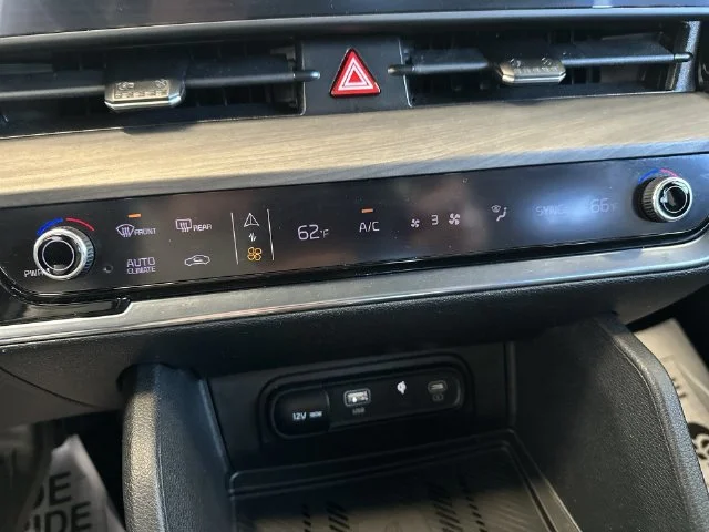 Used 2023 Blue Kia X-Line image 26