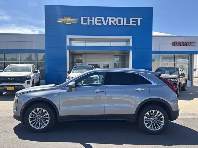 2024 Cadillac XT4 Premium Luxury