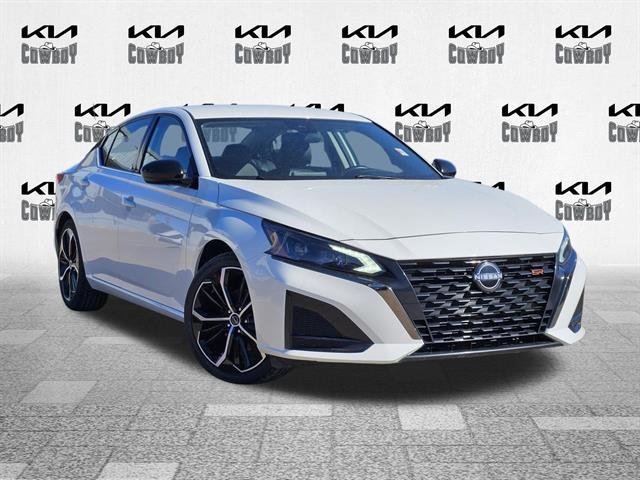2024 Nissan Altima SR
