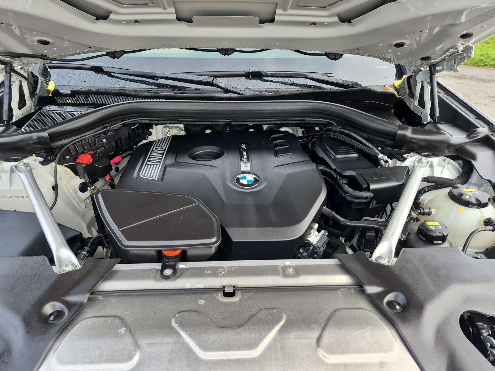Used 2019 Mineral White Metallic BMW xDrive30i image 41