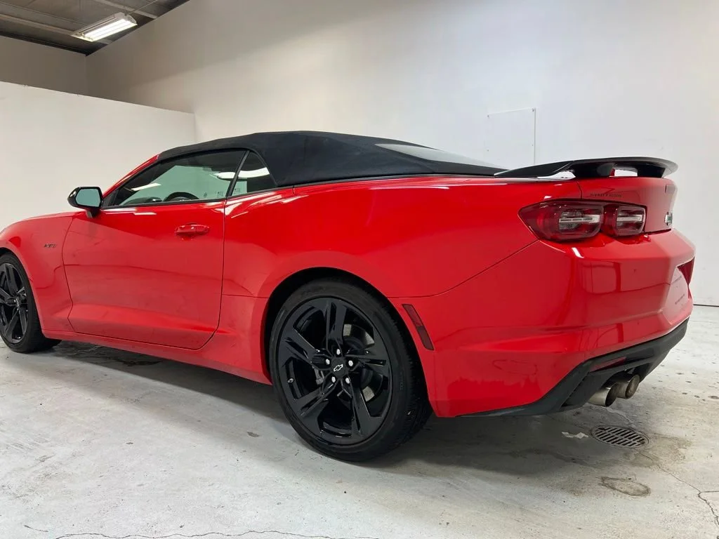 Used 2021 RED HOT Chevrolet LT1 image 11