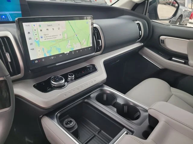 New 2027 Black Metallic Ford Active image 24