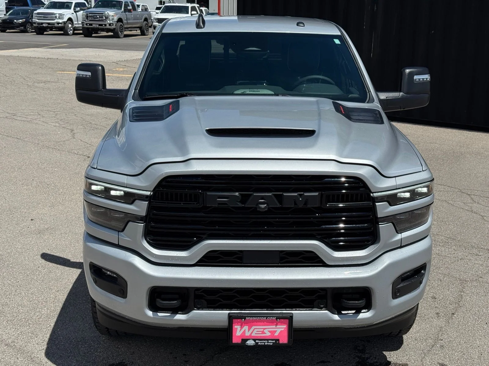 New 2026 Silver-Zynith Exterior Paint RAM Laramie image 3