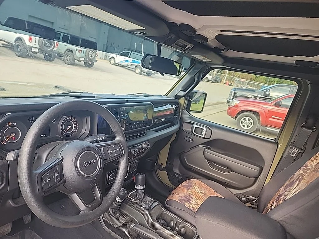 Used 2025 Green Jeep Nighthawk image 6