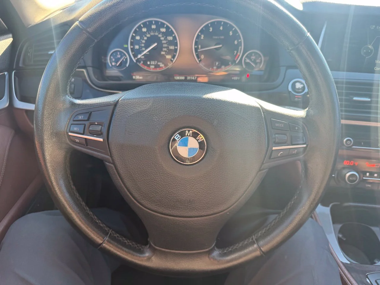 Used 2014 White BMW 528i image 17