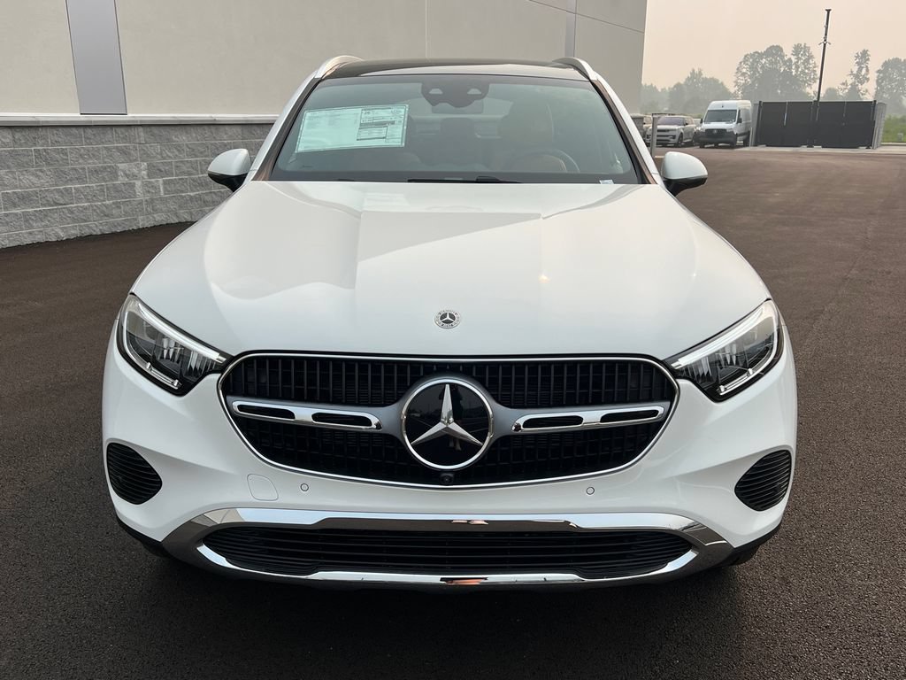 New 2026 Polar White Mercedes-Benz GLC 300 image 39