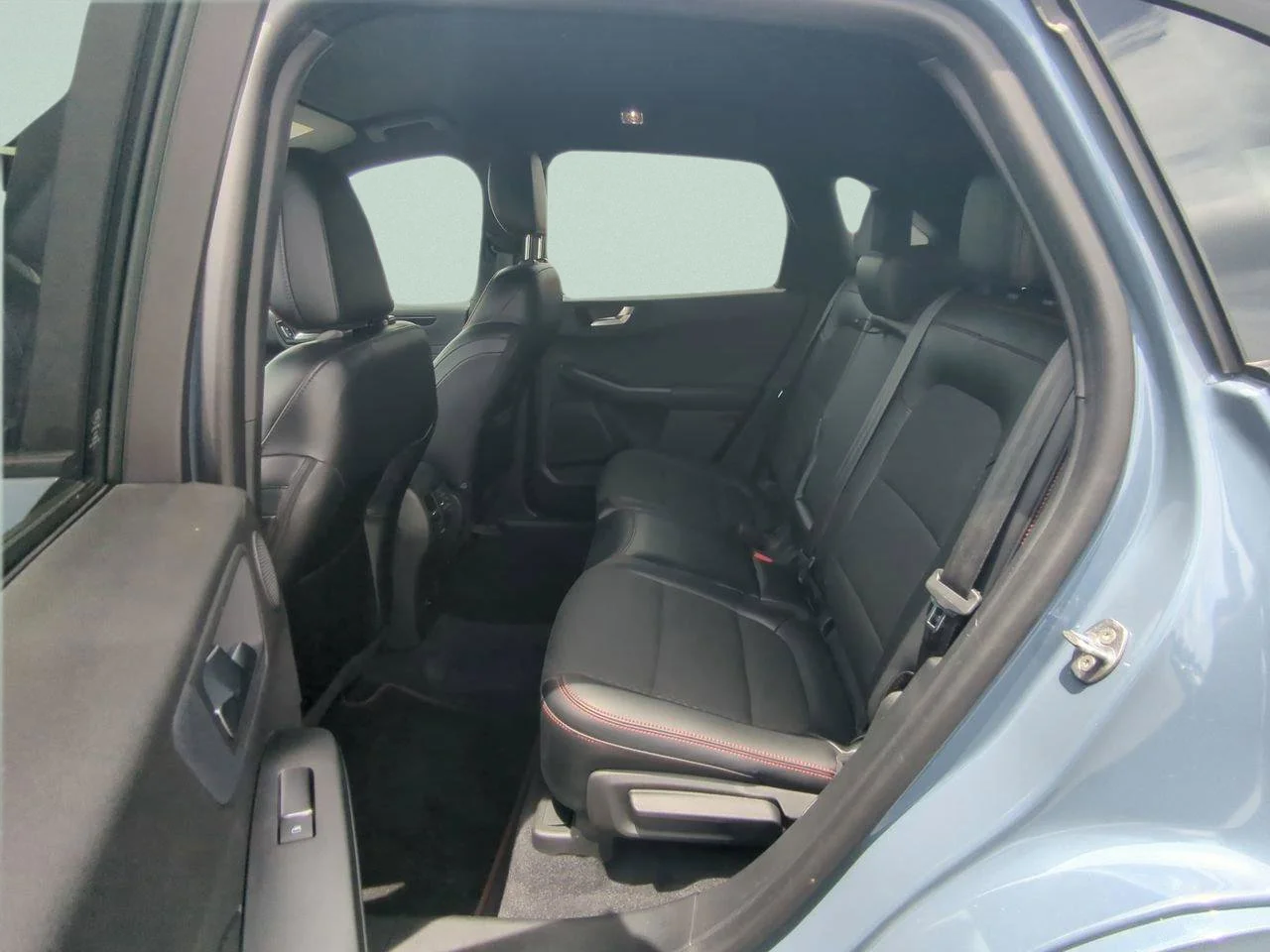 Used 2023 Blue Metallic Ford ST-Line Select image 11