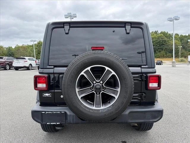 Used 2020 Black Clearcoat Jeep Sport S image 4