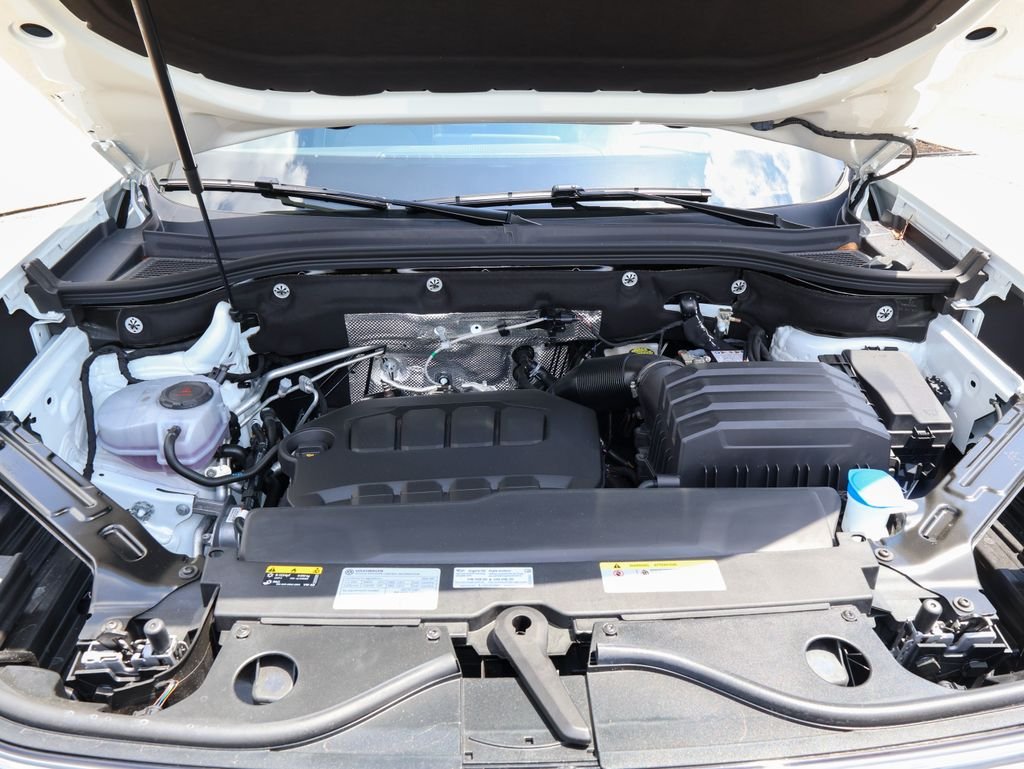 New 2026 White Volkswagen 2.0T SEL image 34