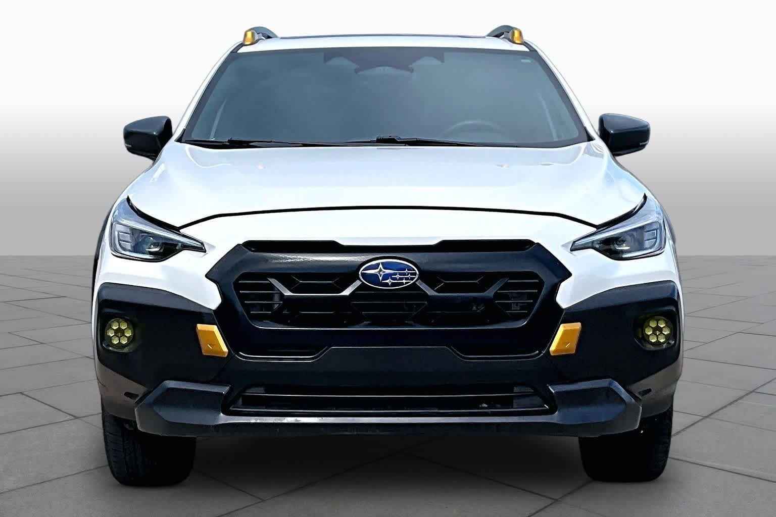Used 2024 Crystal White Pearl Subaru Wilderness image 4