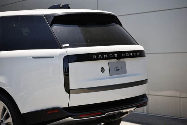 New 2026 Fuji White Land Rover SE 7 Seats image 11