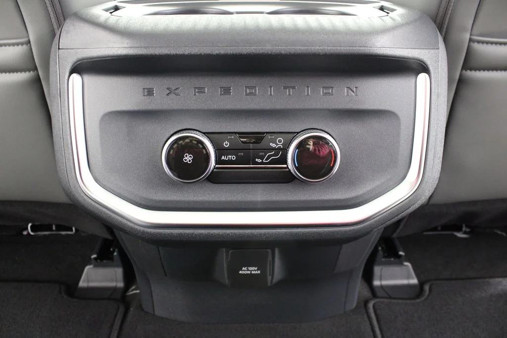 New 2026 Star White Metallic Tri-Coat Ford Active image 18