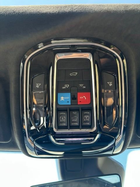Used 2024 Silver Jeep Summit Reserve image 40