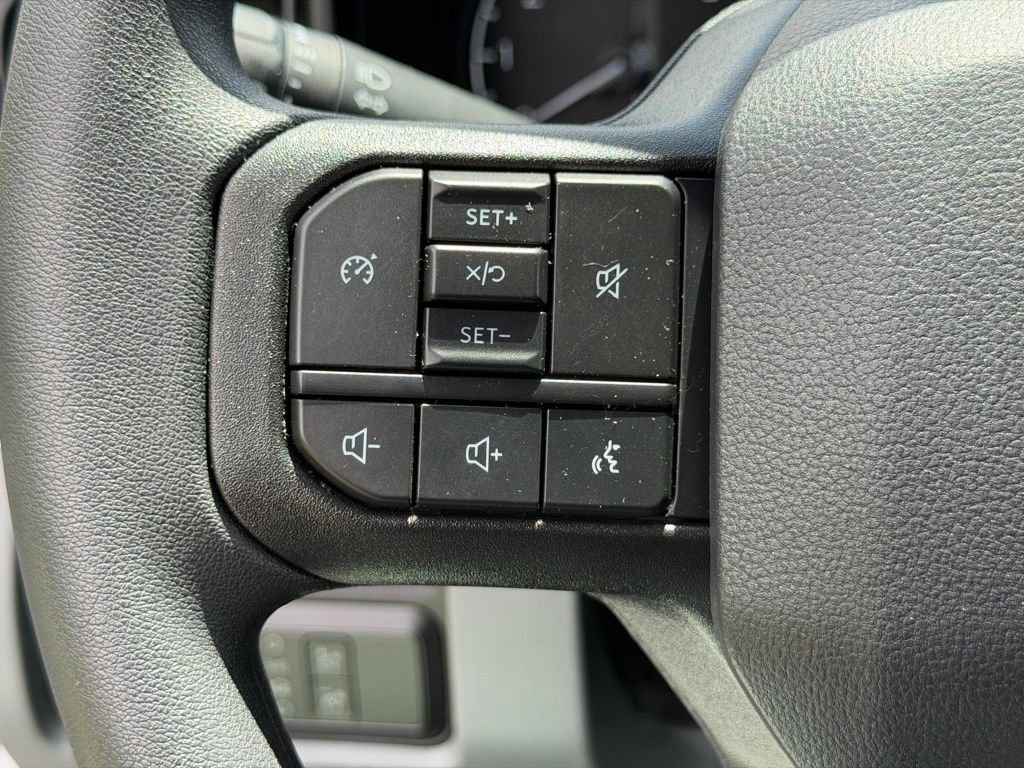 New 2026 Oxford White Ford F-250® XL image 15