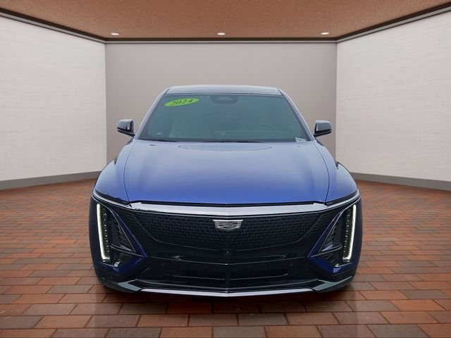 Used 2024 Blue Metallic Cadillac Sport 3 image 33