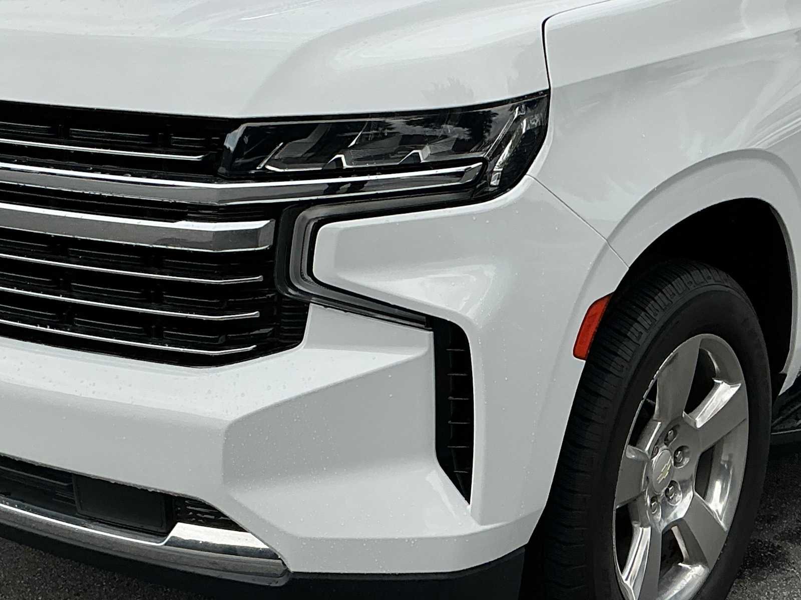Used 2021 Summit White Chevrolet LT image 11