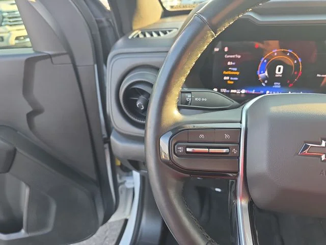 Used 2025 White Chevrolet Trail Boss image 18