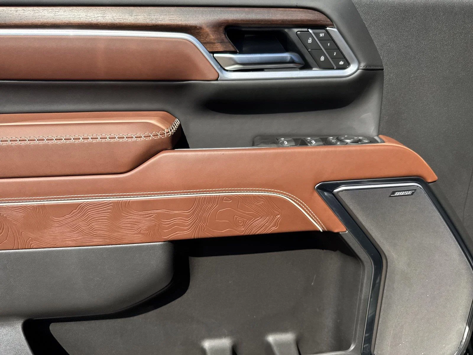 New 2026 Onyx Black GMC Denali Ultimate image 16