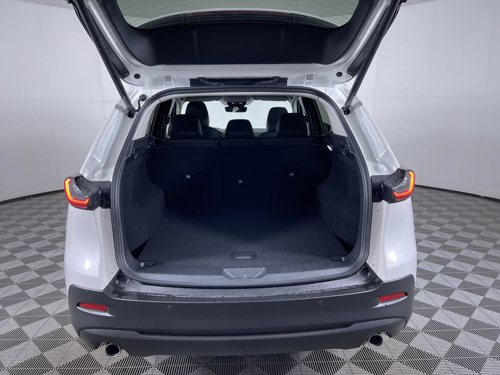New 2026 Rhodium White Metallic Mazda 2.5 S Preferred image 25