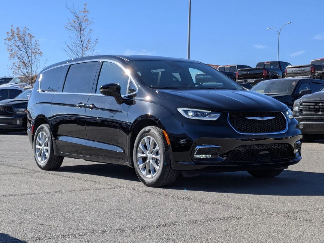 New 2026 Black Chrysler Select - - AWD - Rear DVD - 360 Degree Camera - Power Sliding Doors & More! image 2