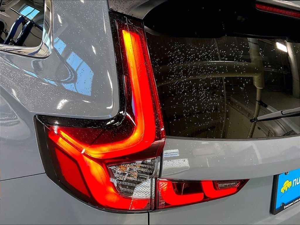 Used 2024  Honda EX-L image 33