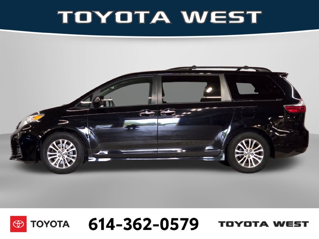 Used 2020 Black Toyota XLE Premium image 10