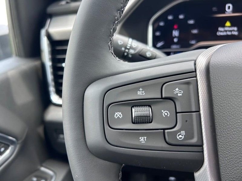 2025 GMC Sierra 3500HD Denali - Photo 11