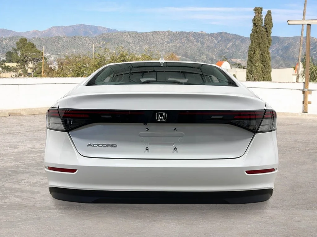 New 2026 Platinum White Pearl Honda LX image 4