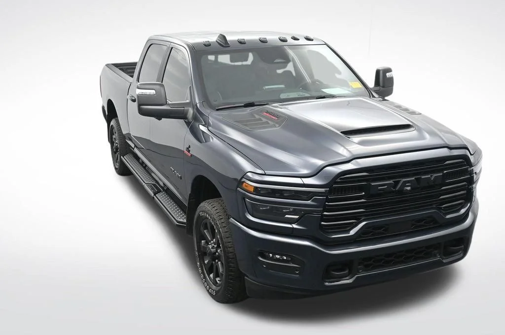 Used 2025 Blue Ram Laramie image 23