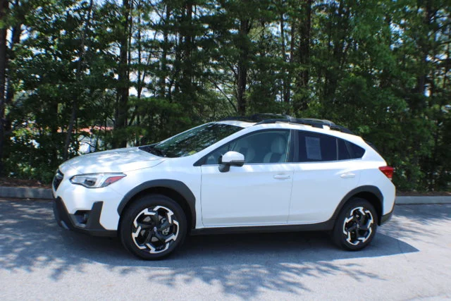 Used 2021 Crystal White Pearl Subaru Limited image 4