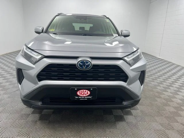 Used 2023 Silver Toyota XLE image 3