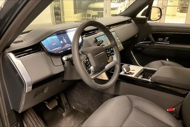 Used 2025 Green Land Rover SE image 22