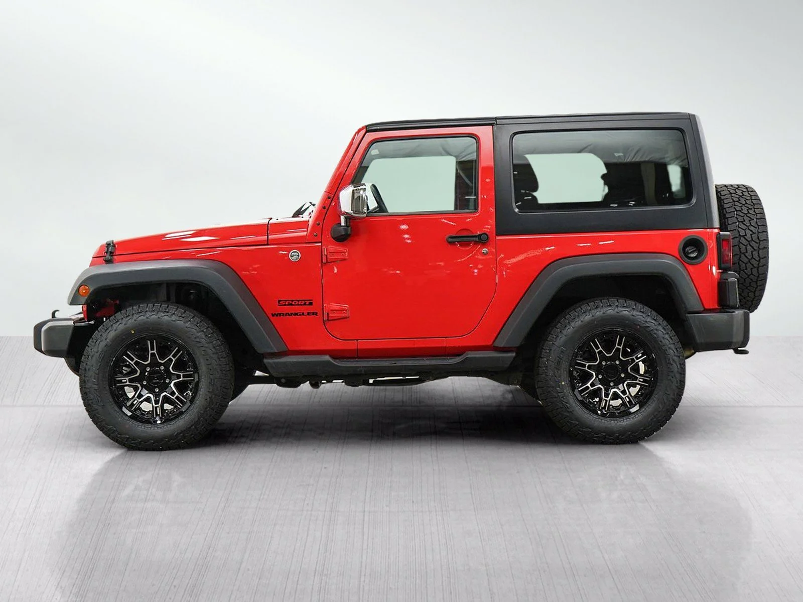 Used 2013 Rock Lobster Clearcoat Jeep Sport image 2
