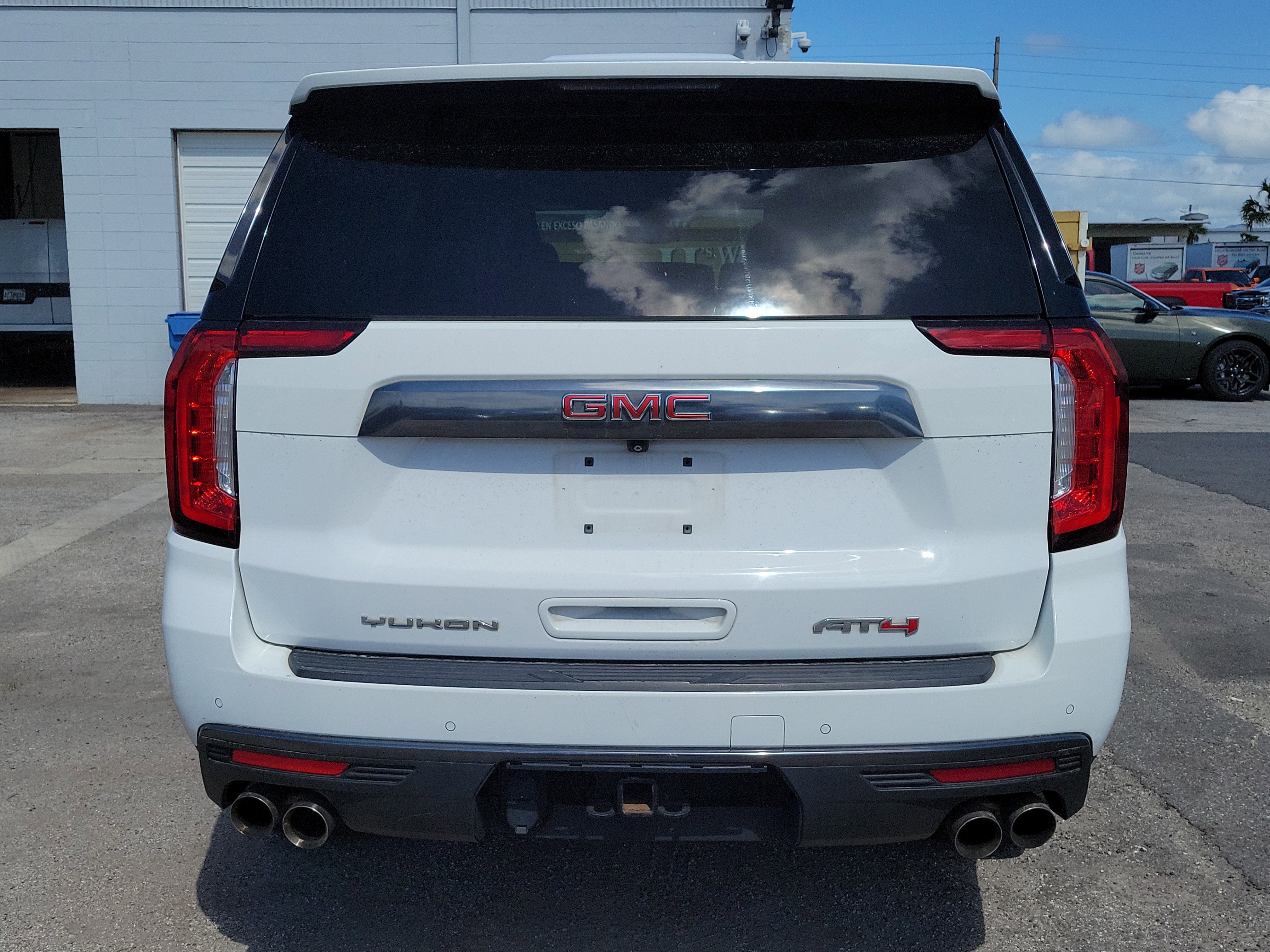 Used 2022  GMC AT4 image 5