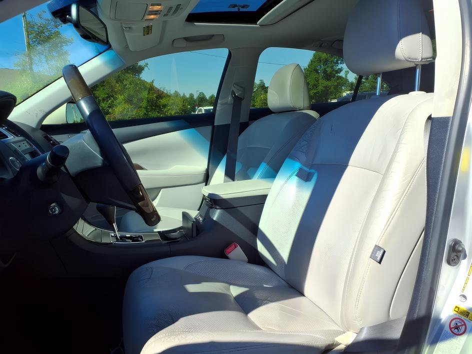 Used 2011 Tungsten Pearl Lexus 350 image 15