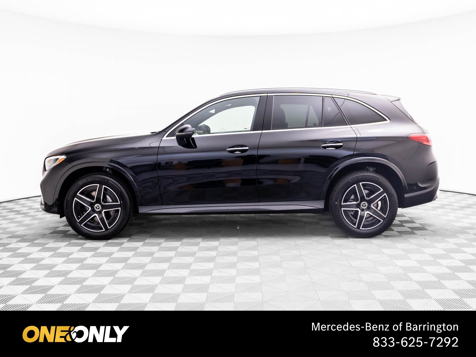New 2026 Black Mercedes-Benz GLC 300 image 2
