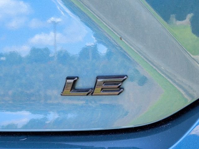 Certified Used 2025  Toyota LE image 13