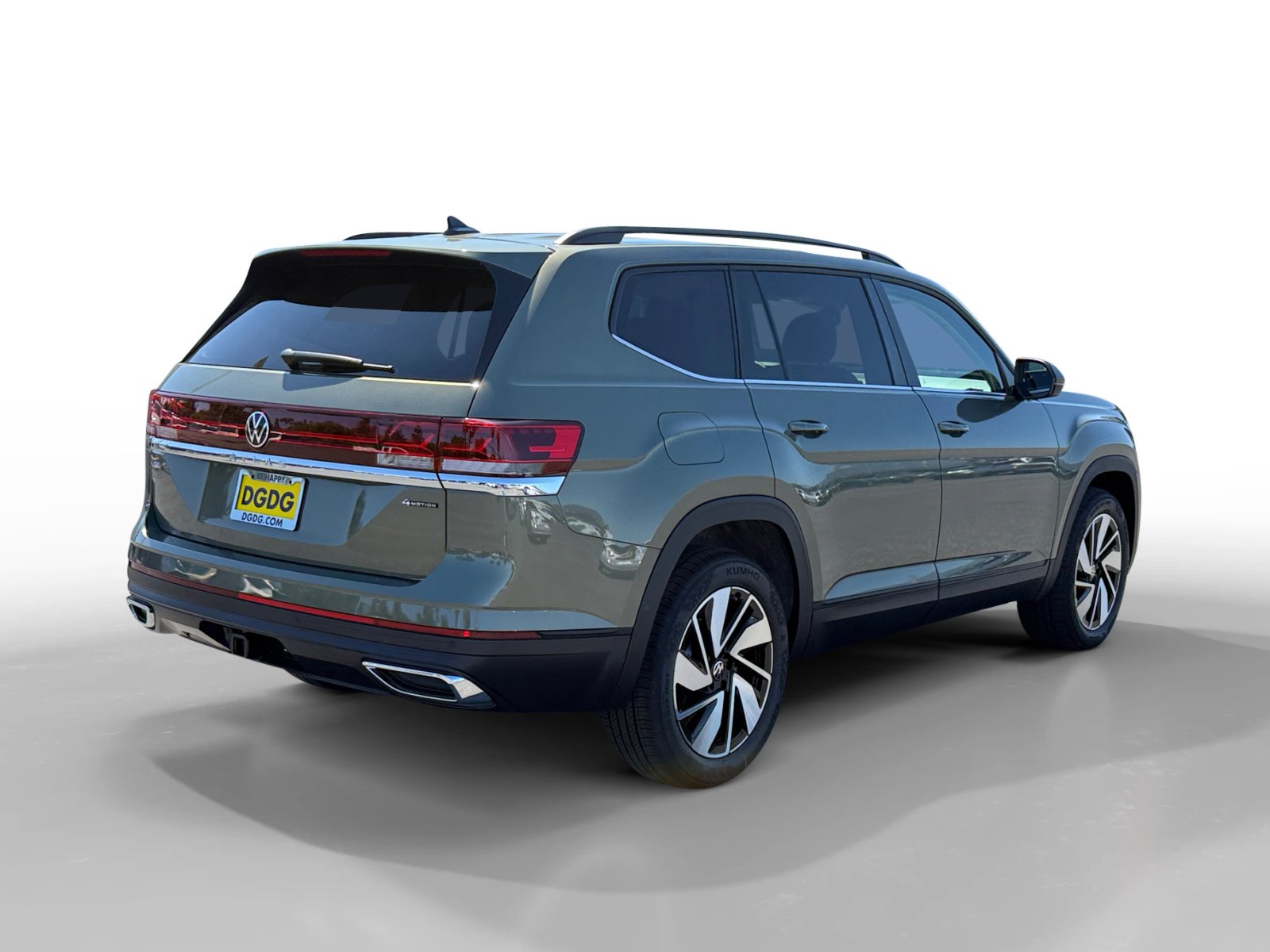 New 2026 Green Volkswagen 2.0T SE w/Technology image 5