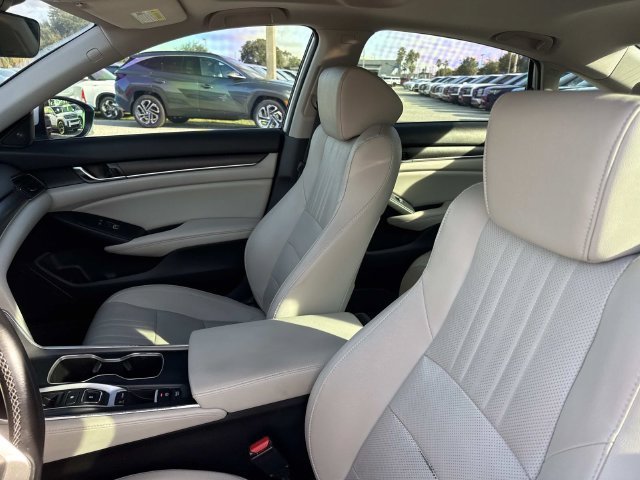 2021 Honda Accord Touring - Photo 17