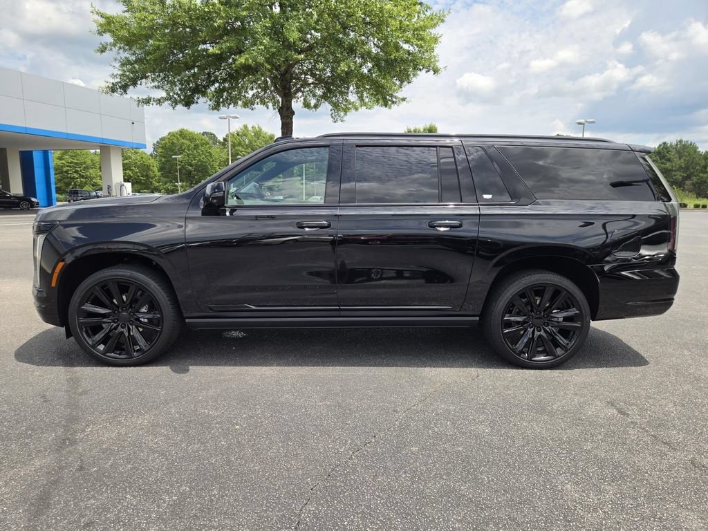 Certified Used 2025 Black Raven Cadillac Sport Platinum image 10