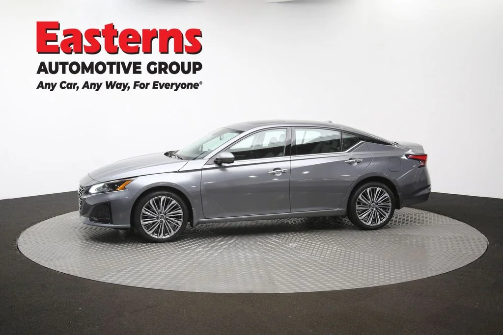 Used 2023 Gray Nissan 2.5 SL image 51