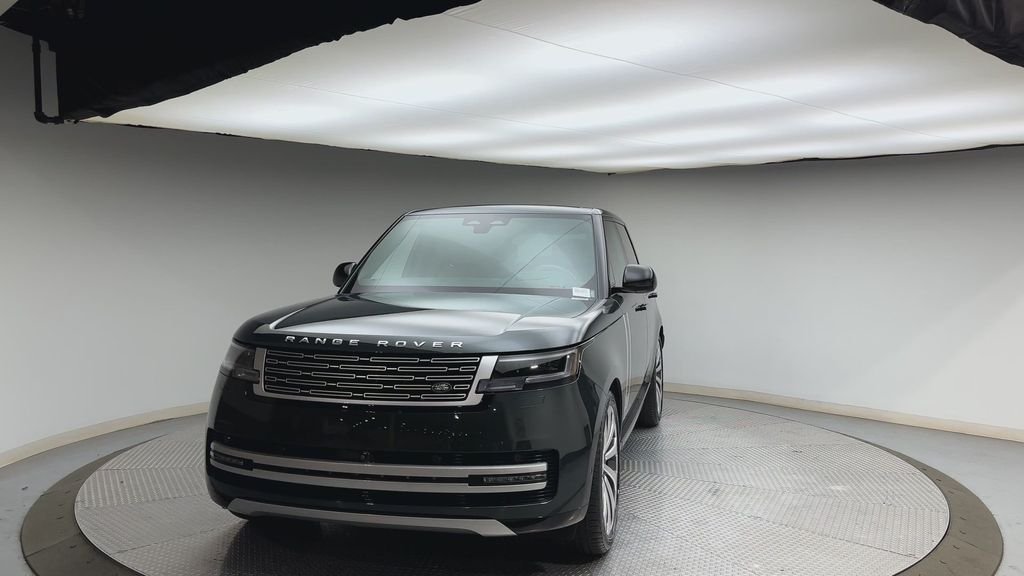 Used 2024 Belgravia Green Metallic Land Rover Autobiography image 7