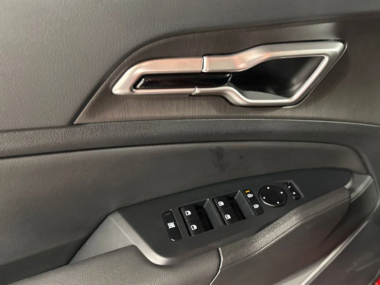 New 2026 Gray Kia X-Line image 13