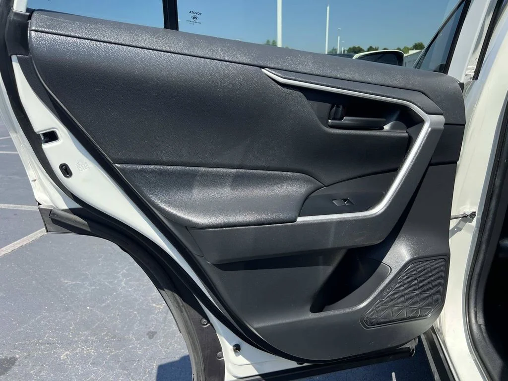 Used 2021 White Toyota LE image 12