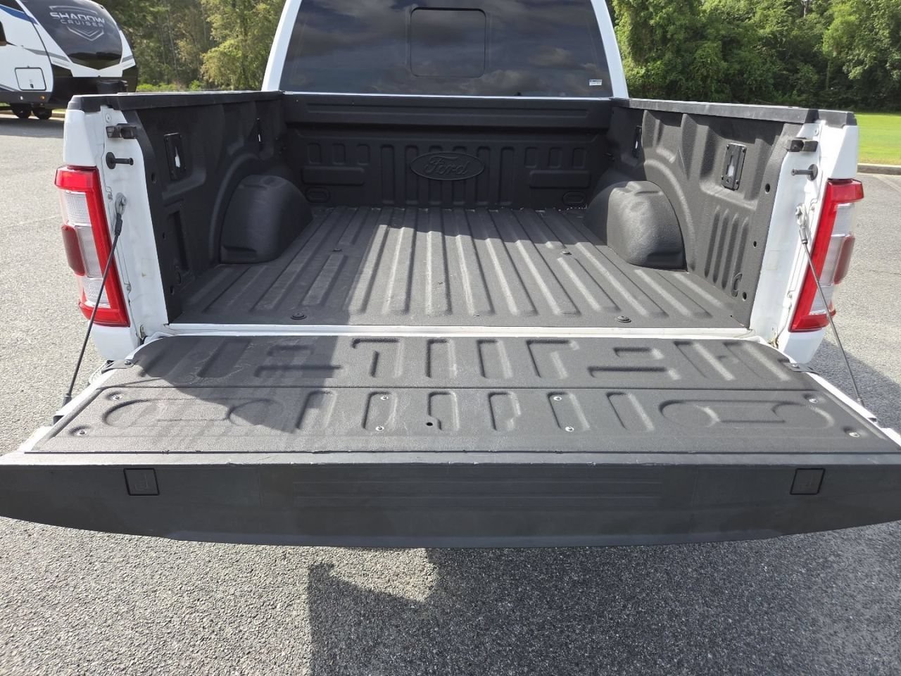 Used 2022 White Ford XL image 23