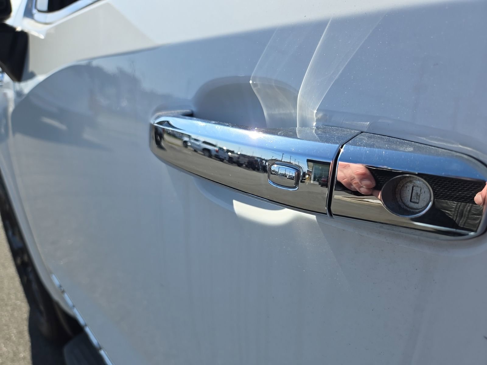 2026 GMC Sierra 1500 SLT - Photo 18