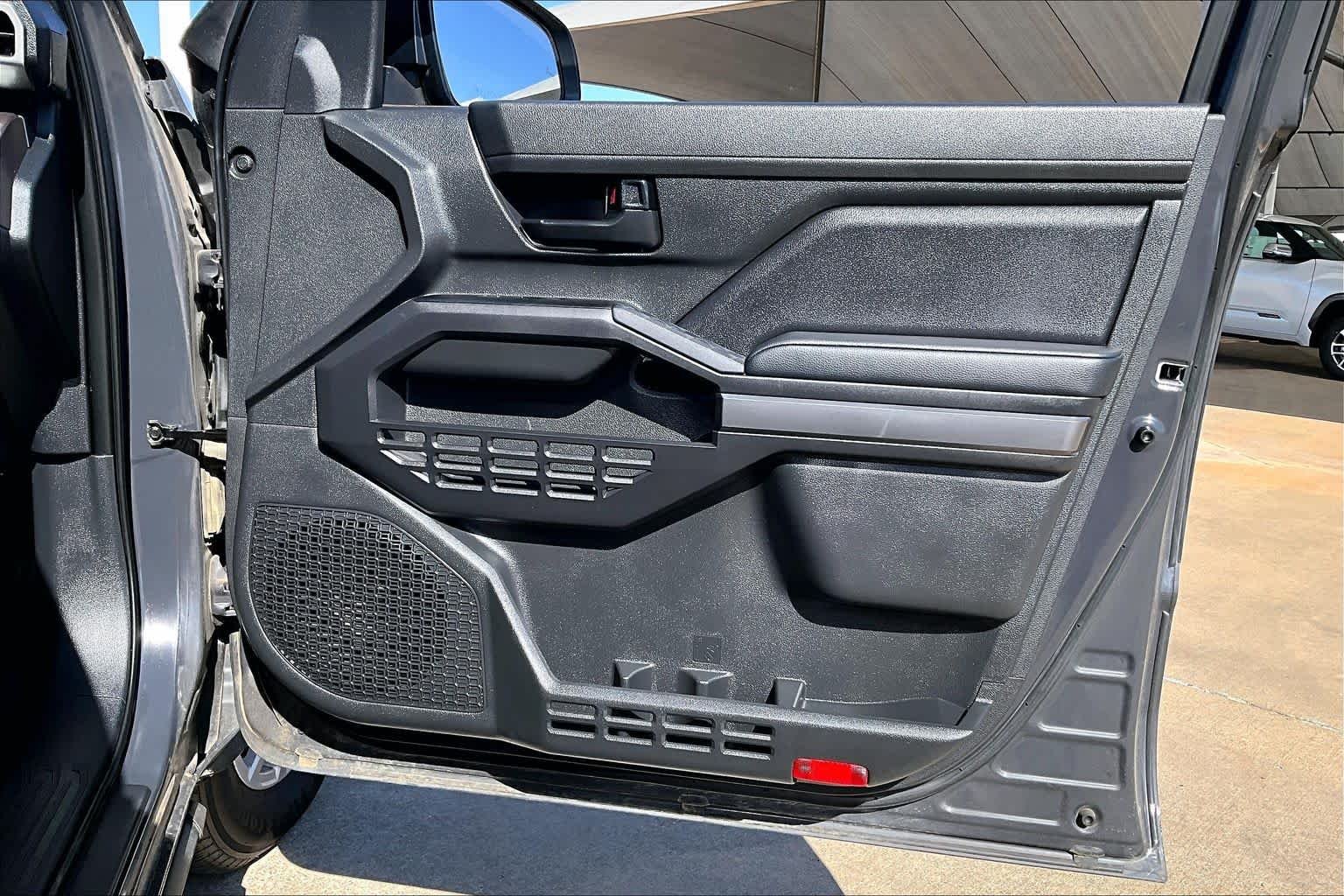 2024 Toyota Tacoma SR5 - Photo 25