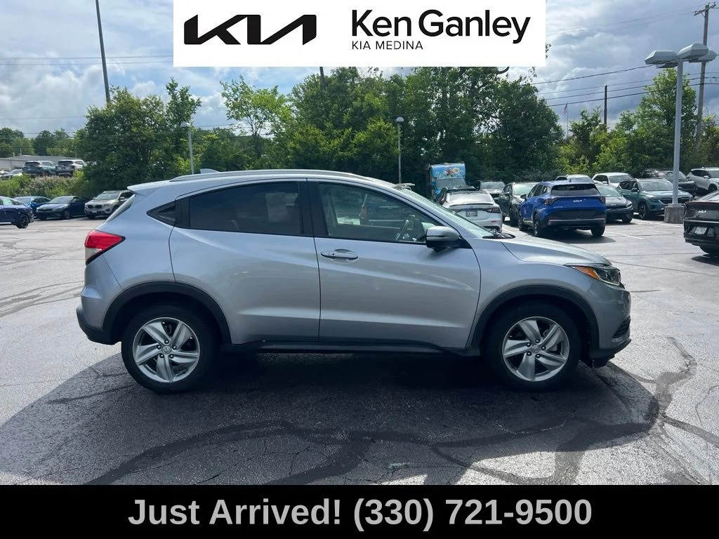 Used 2019 Silver Honda EX image 4