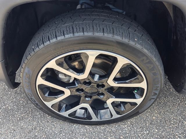 Used 2018 Blue Jeep Limited image 17